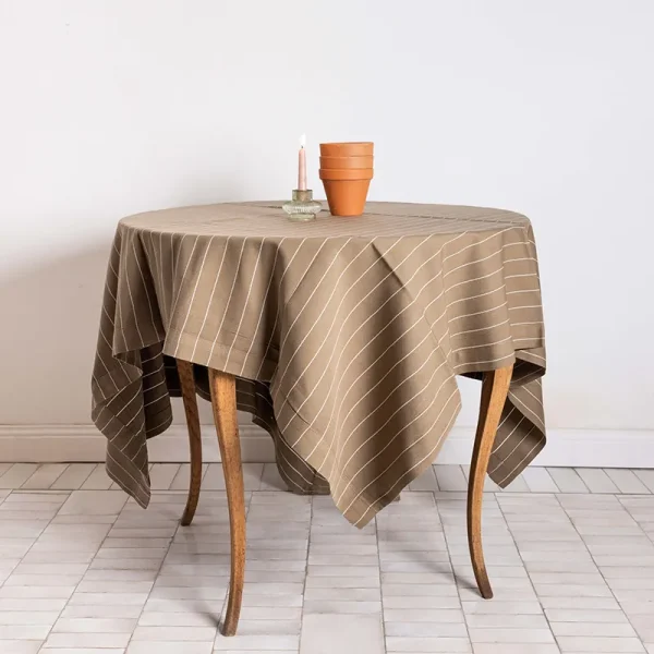 Mocha round café tablecloth