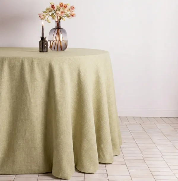 Meringue linen blend tablecloth